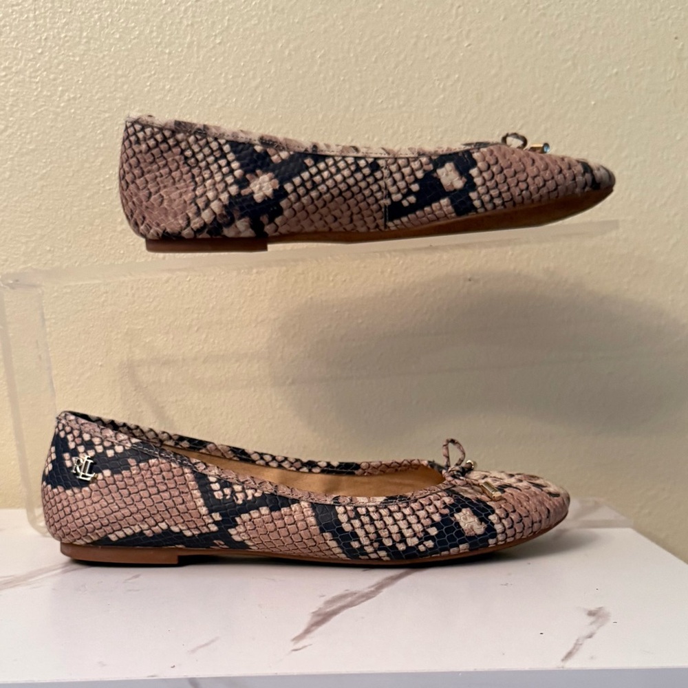 Karl Lagerfield Jayne Brown Snake Print, EUC, Size 8-1/2